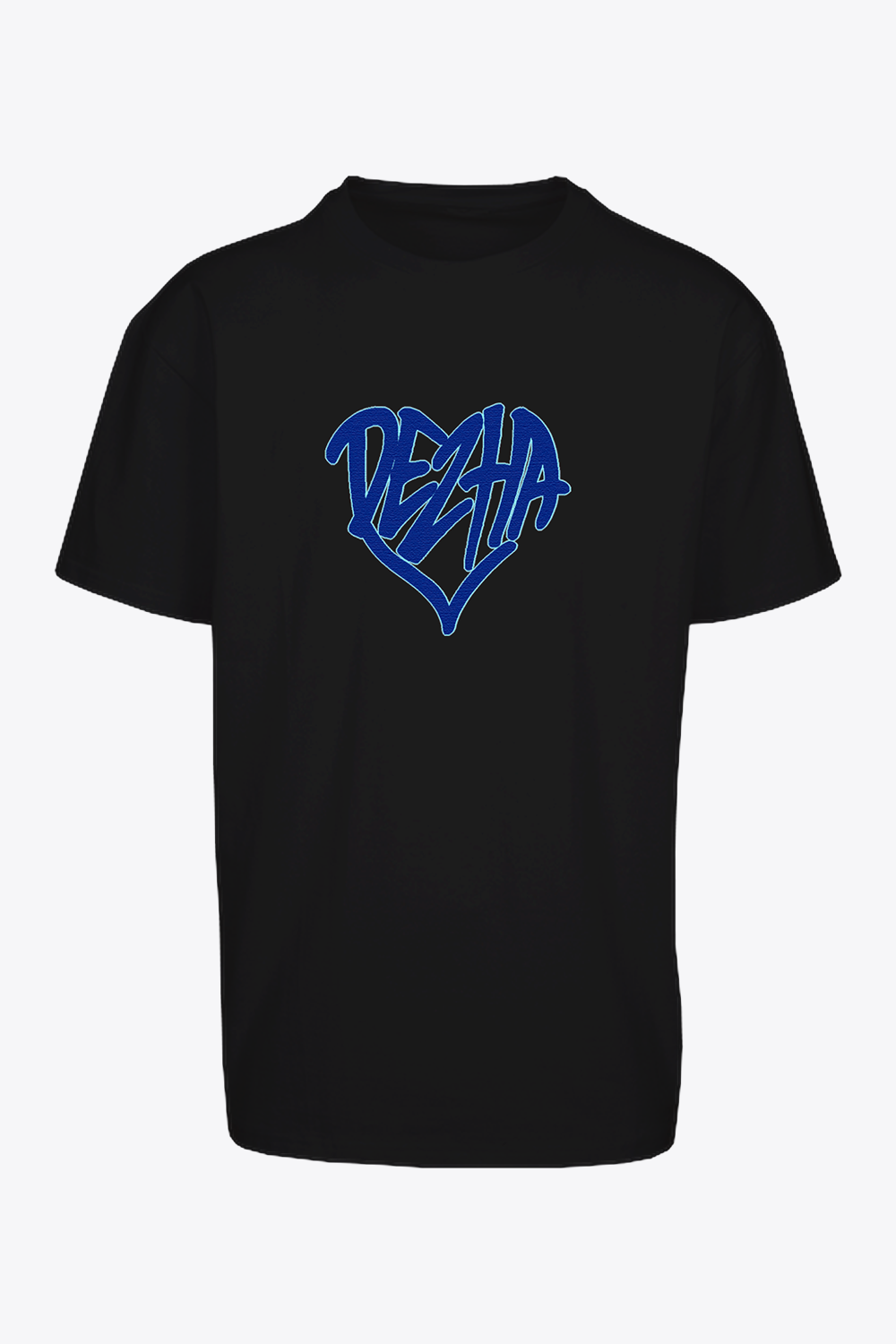 DEZHA Oversized T-Shirt mit blauem Herz-Logo, Oversized Fit, Heavy Cotton, urbaner Streetwear Look.
Rückseite DEZHA Oversized Shirt, blaues Herz vorne, minimalistisch & fair produziert.