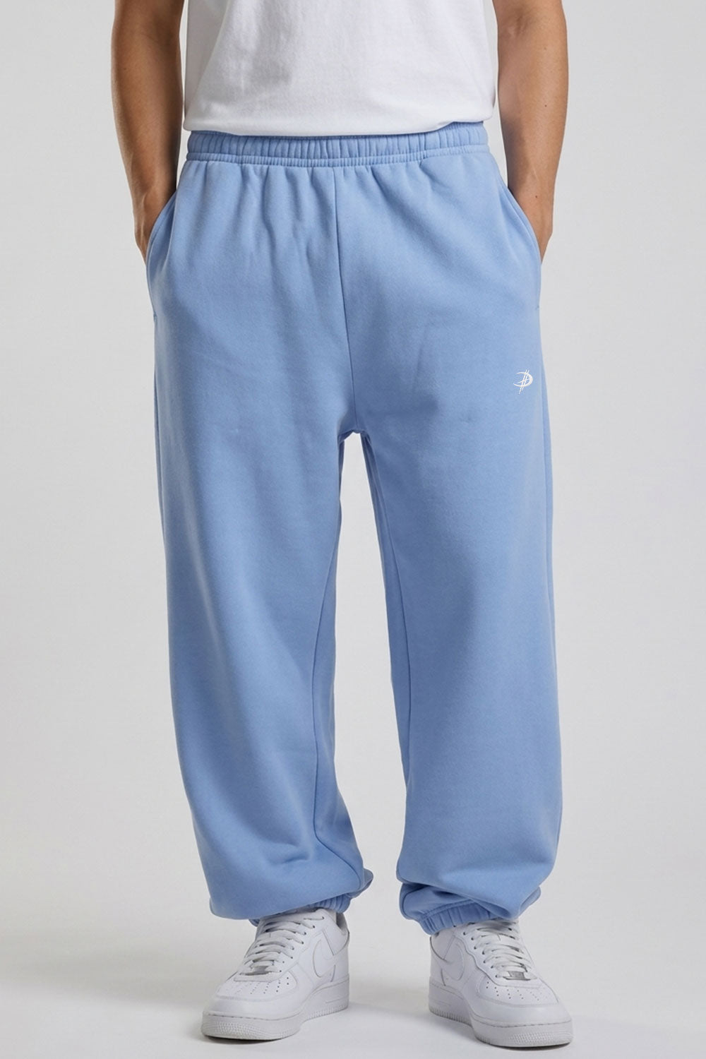DEZHA DH LUNOX CUFFED PANTS – Premium Loose Fit Jogger mit gesticktem DH Lunox Logo, 330 GSM und hochwertigem Streetwear-Design.