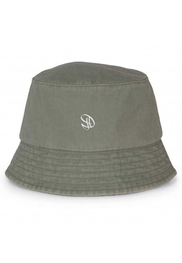 DEZHA DH BUCKET – 280 GSM Bucket Hat mit ausgewaschenem Acid-Wash-Look, gesticktem DEZHA Logo und 7 Ziernähten.
