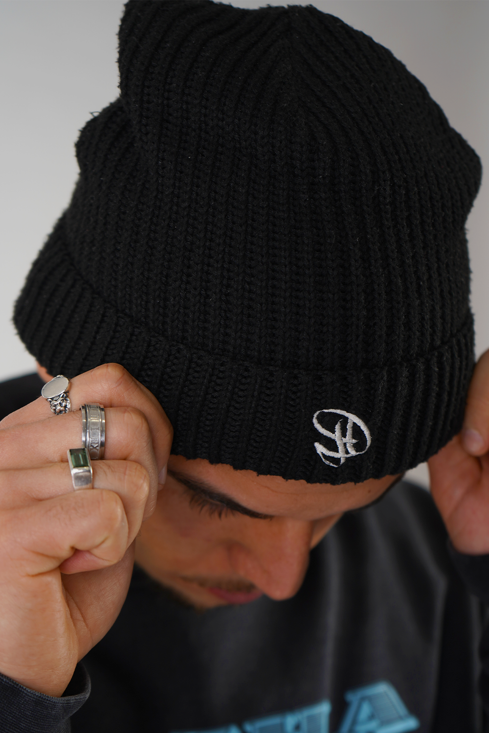 beanie, winter, spring, logo, streetwear, fashion, moda, clothing, autumn, herbst, design, minimalistic, dezha, trending, trends, recycling, 