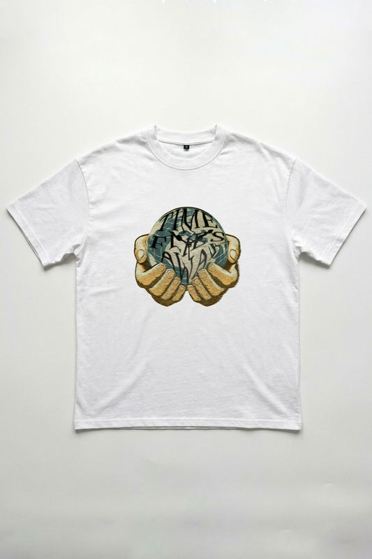 DEZHA TIME FLIES AWAY Oversized T-Shirt aus 300 GSM Baumwolle mit ausdrucksstarkem Statement-Print und modernem Streetwear-Design.